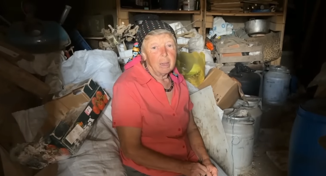 &quot;Це була ціла справа&quot;: 68-річна українка розібрала авто та заховала від окупантів