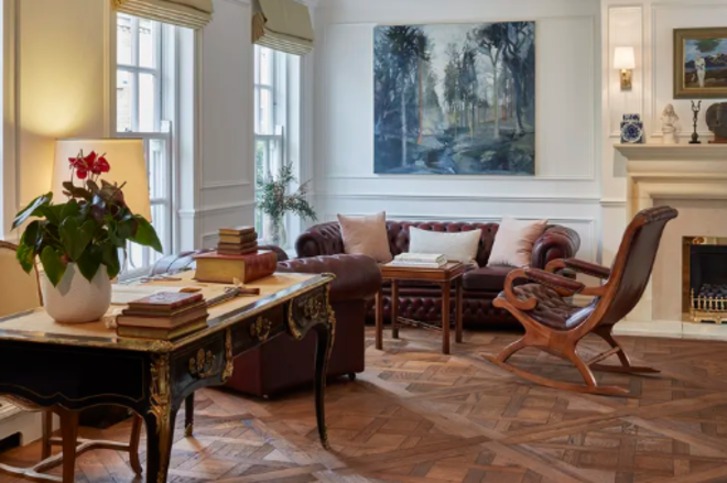 Дизайнеры показали, какой пол следует выбрать во время ремонта в 2024 году: стильные варианты