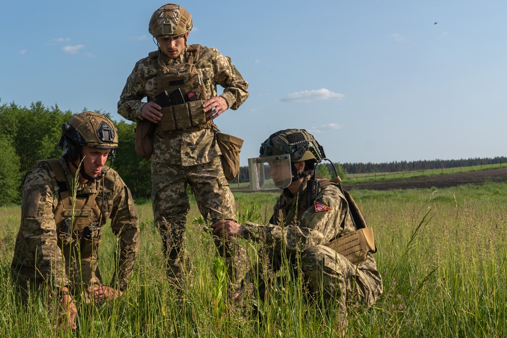 Океан Ельзи показали відео на нову версію культового хіта, яке пробирає до мурашок