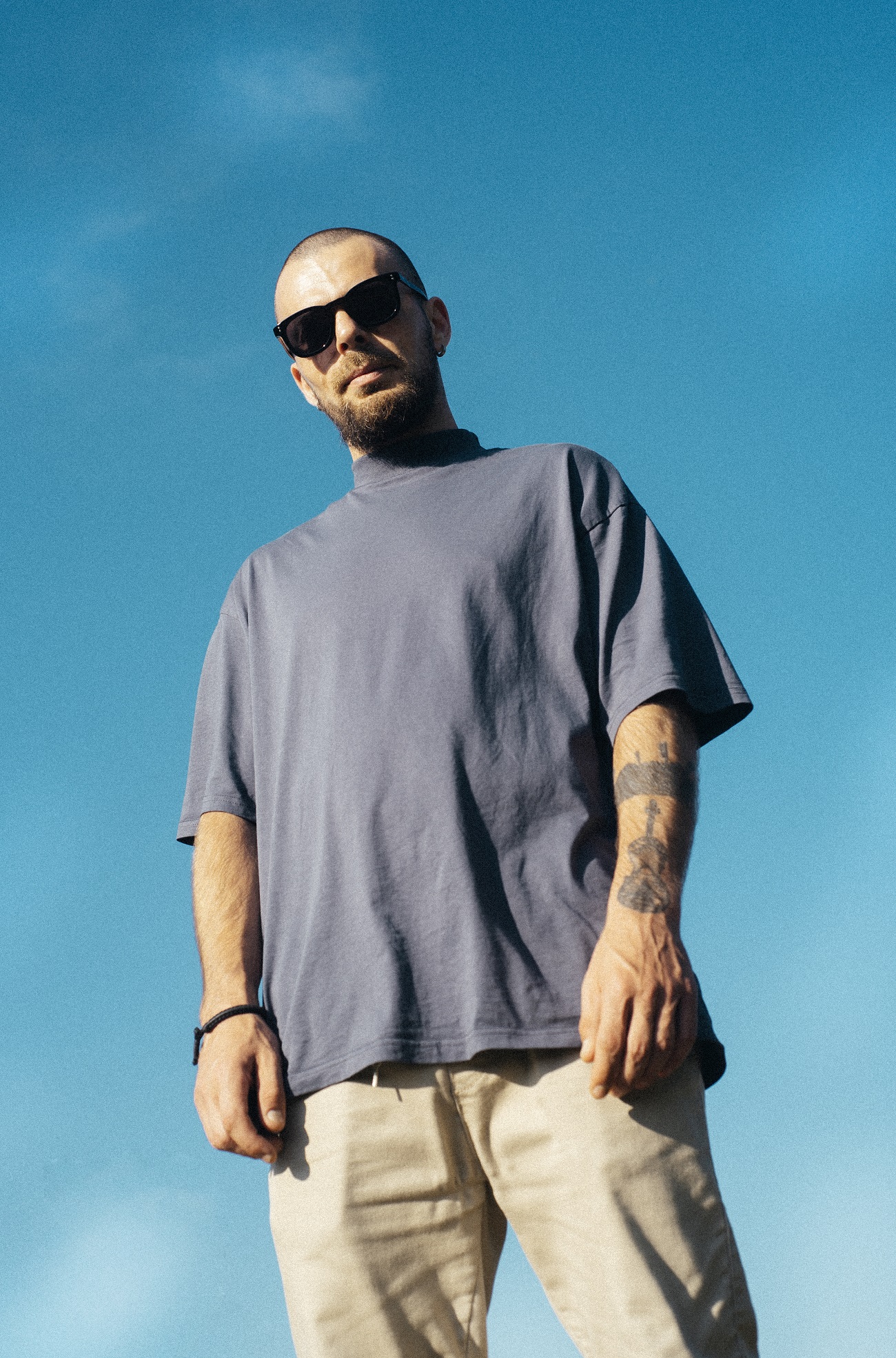 Украинский артист-звезда Киевского метро растрогал новой песней (видео)