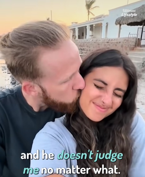 Дівчина не голила волосся на тілі 10 місяців. Дивіться, як вона виглядає (відео)