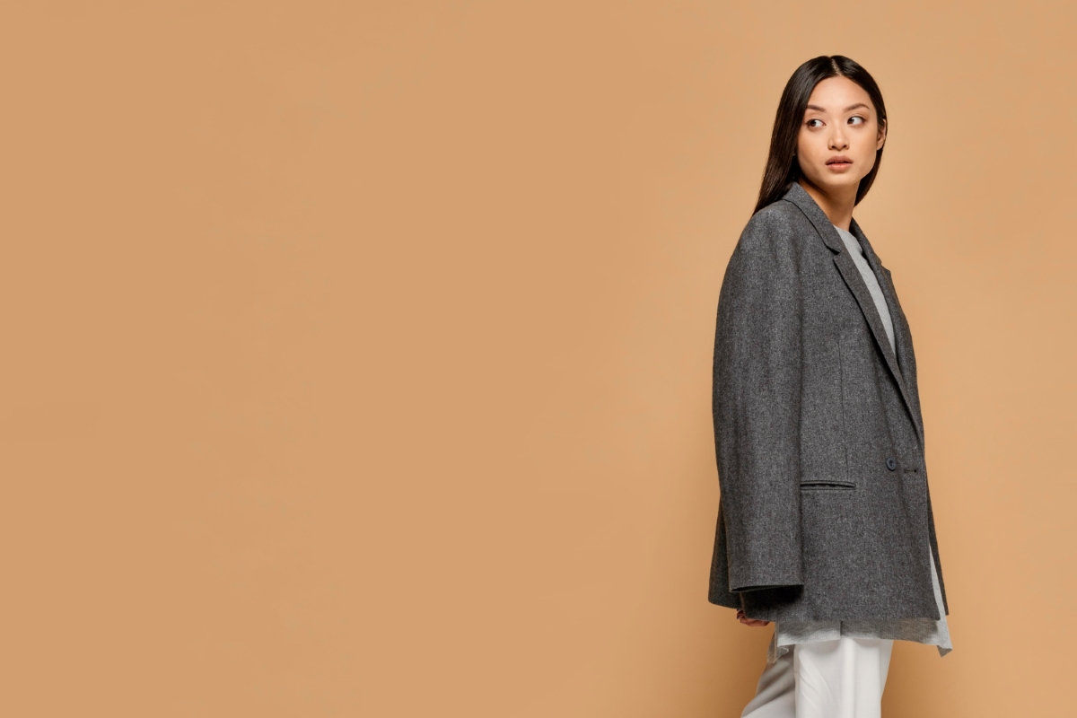 Постоянная классика, принты, сетки и косухи. Чего еще ждать от новых трендов осени?