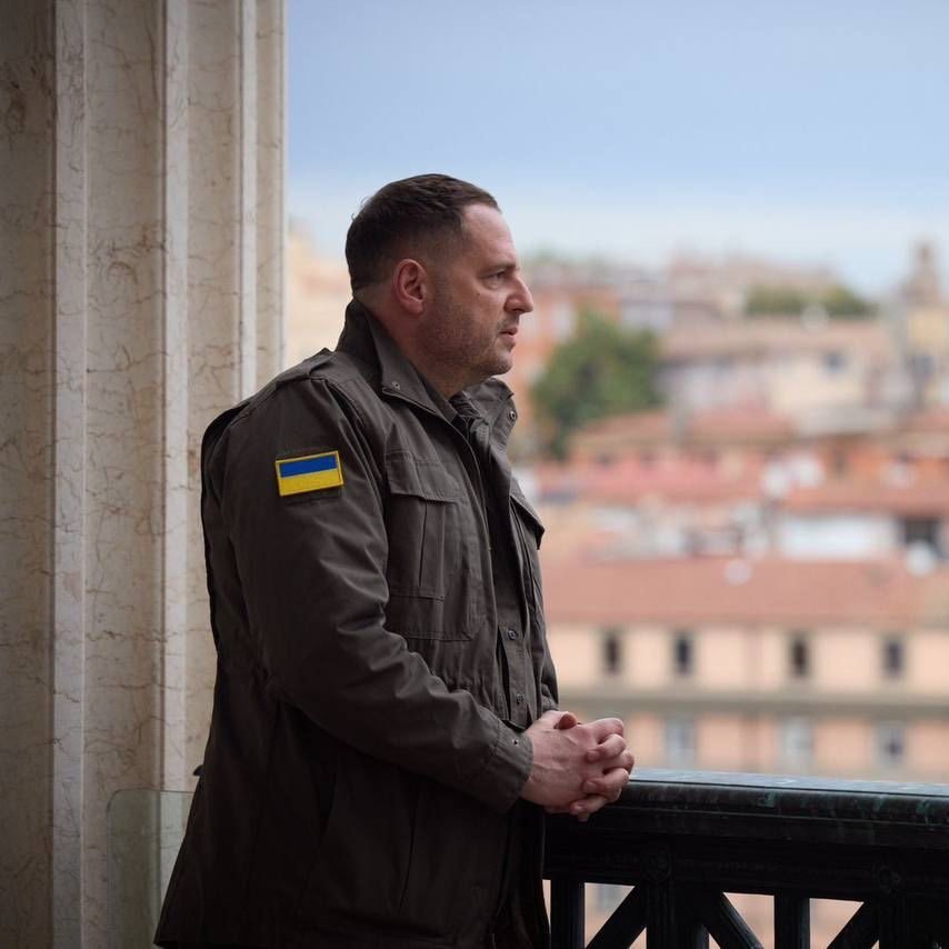 Кто из украинских политиков, кроме Зеленского, выбирает стиль милитари (фото)