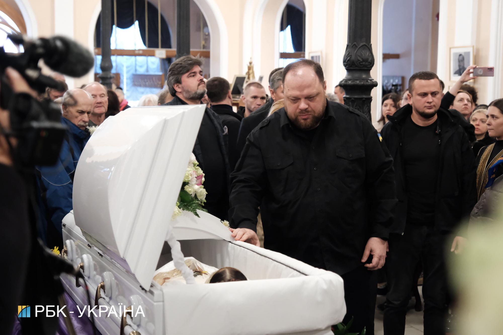 Предатели-"кролики" Данилец и Моисеенко, поддержавшие войну в Украине, неожиданно попрощались с Ниной Матвиенко