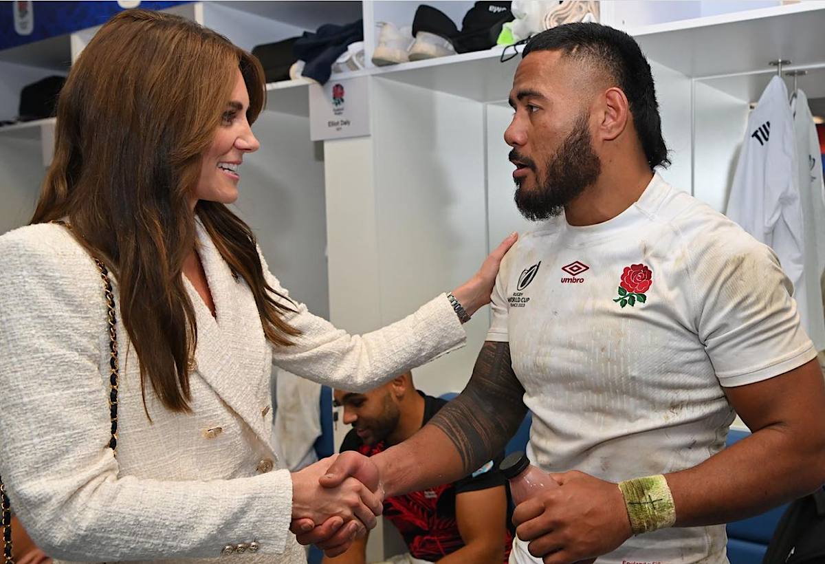 Кейт Миддлтон удивила нарядом от дешевого бренда (фото)