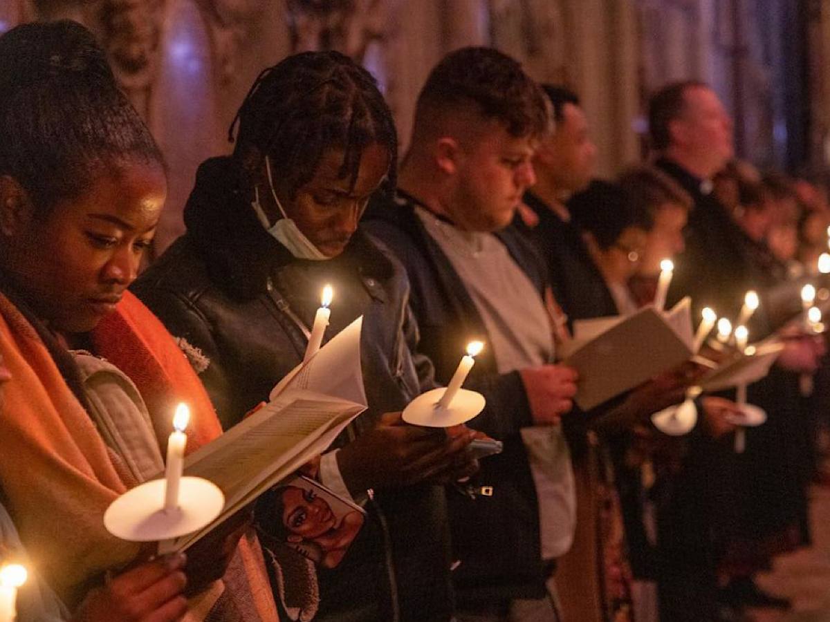 Кейт Миддлтон в рождественском наряде сообщила хорошую новость: о чем речь