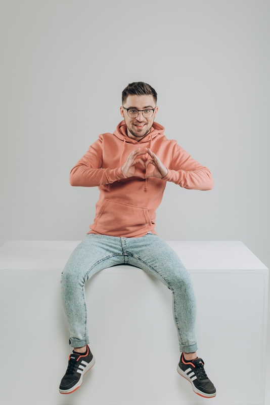 Українські зірки до Дня закоханих зробили відверті зізнання про кохання: &quot;іноді матриця дає збій&quot;