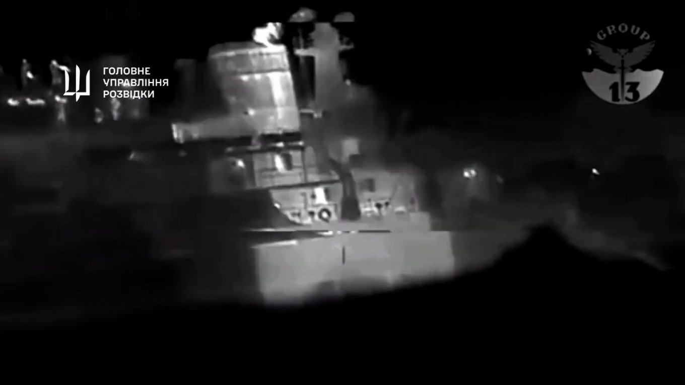 Атакували зграєю дронів. ЗМІ проаналізували відео ГУР зі знищенням &quot;Цезаря Кунікова&quot;