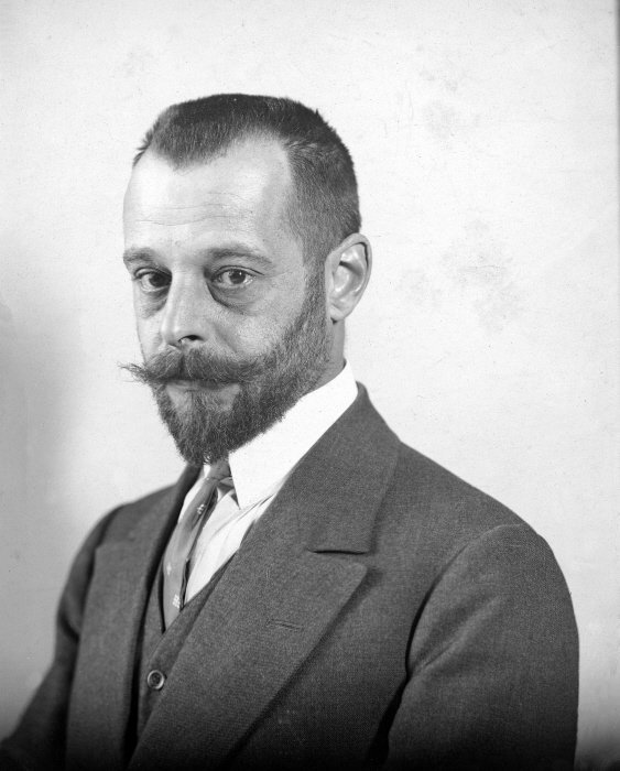 Стародавній календар розшифрував мебляр, а Уран відкрив скрипаль. Відомі відкриття, зроблені дилетантами