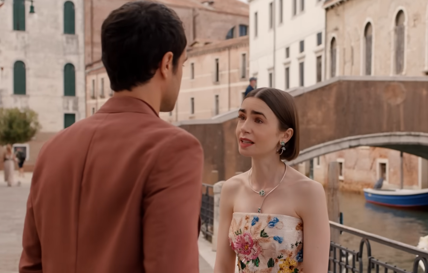 Netflix продовжив "Емілі в Парижі" на шостий сезон: що відомо та коли прем'єра