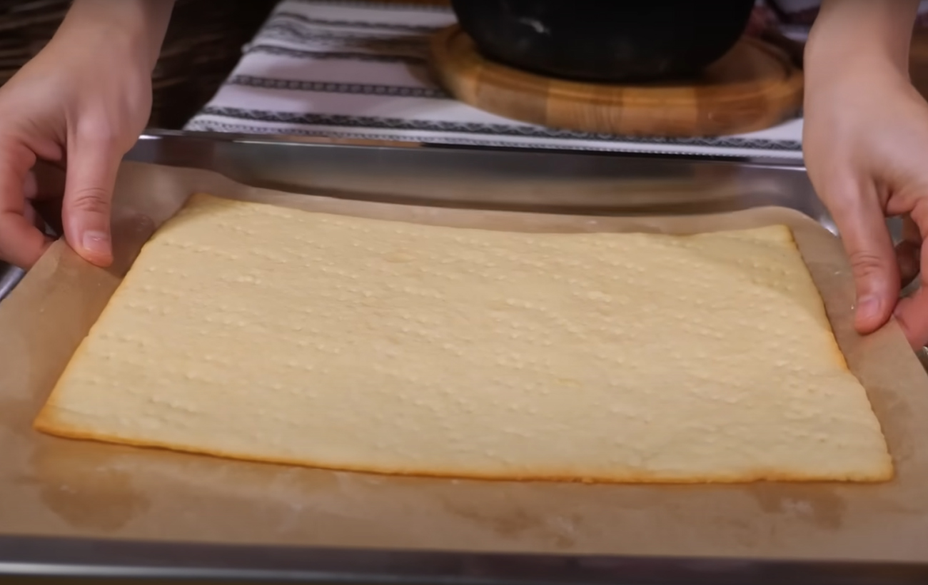 Яблочный пляцок на песочном тесте: вкусный десерт с Галичины, который тает во рту