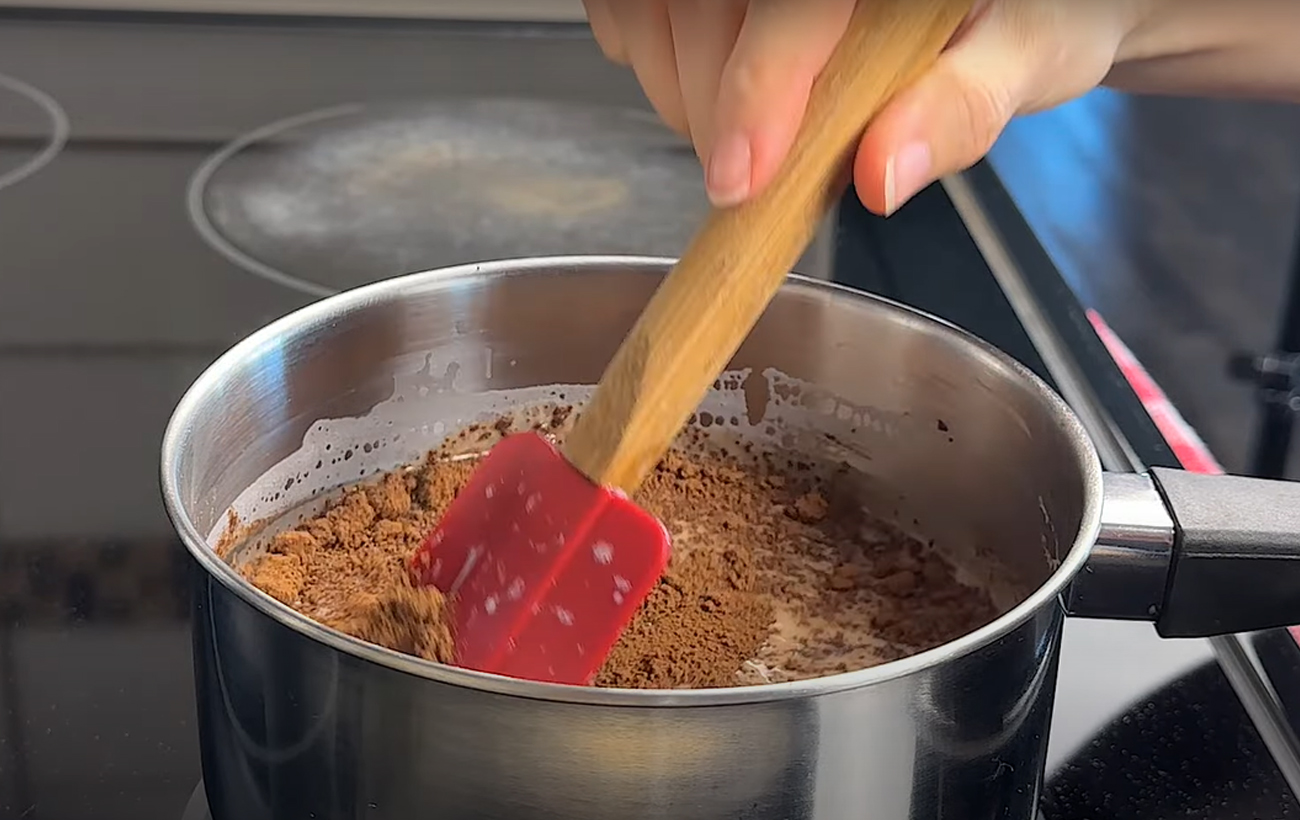 Шоколадный десерт панакота: простой рецепт на 4 порции (фото)