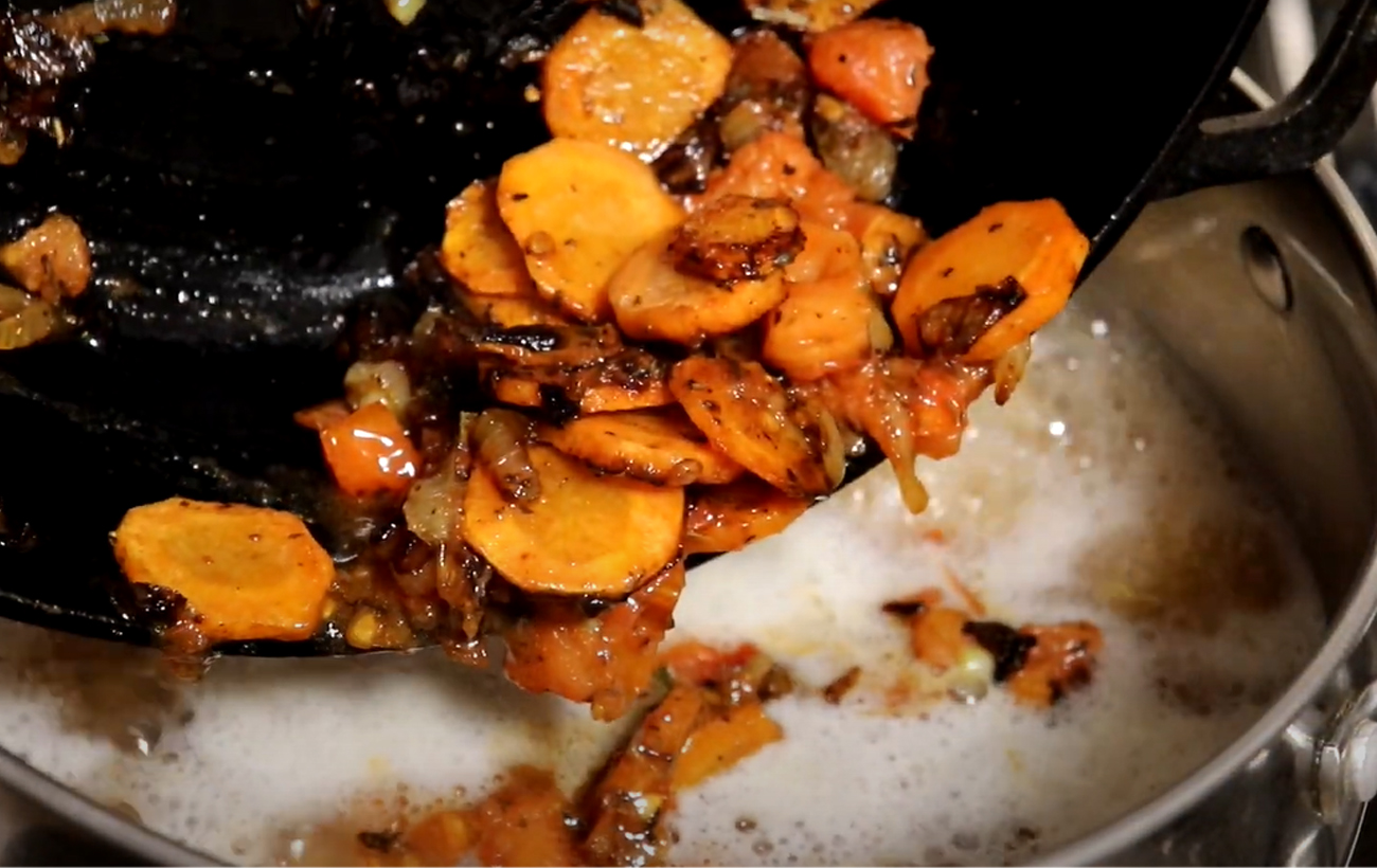 Турецький суп-пюре: рецепт швидкої та корисної страви з сочевиці