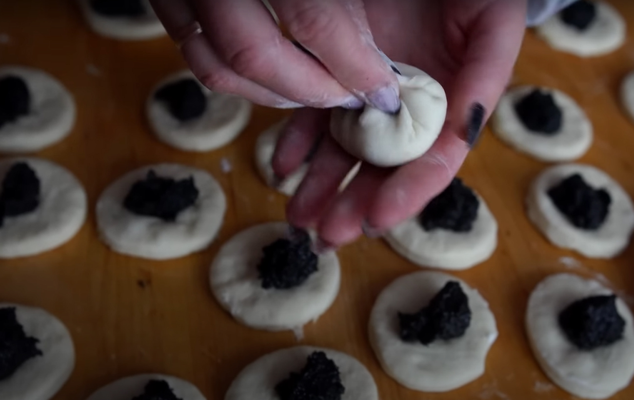 Вкусный рецепт пампушек с маком, которые просто тают во рту