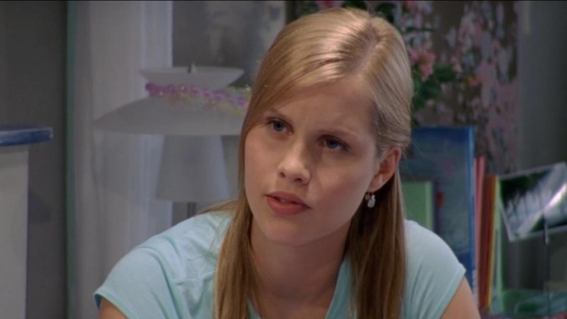 Как изменились главные героини приключенческой истории русалок из "H2O. Просто добавь воды" (фото)