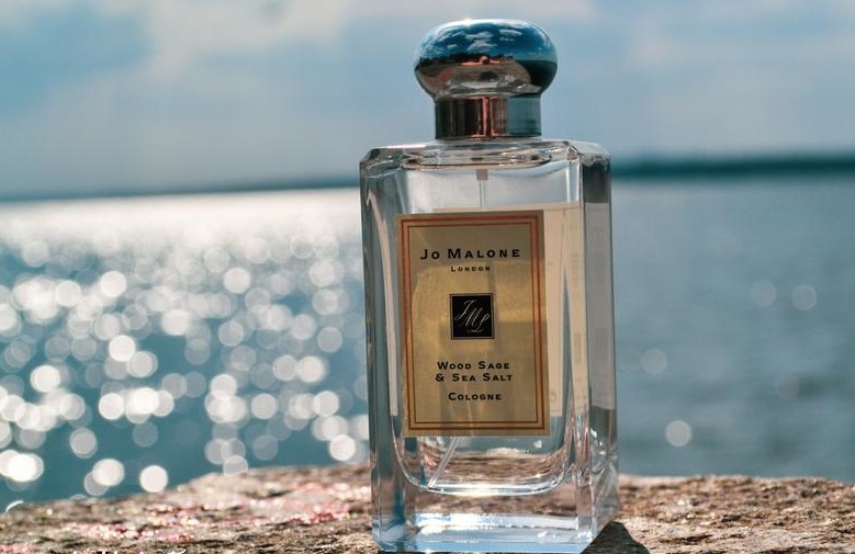 5 ідеальних парфумів для жінок на літо 2024, які не &quot;задушать&quot; ароматом та запам'ятаються назавжди