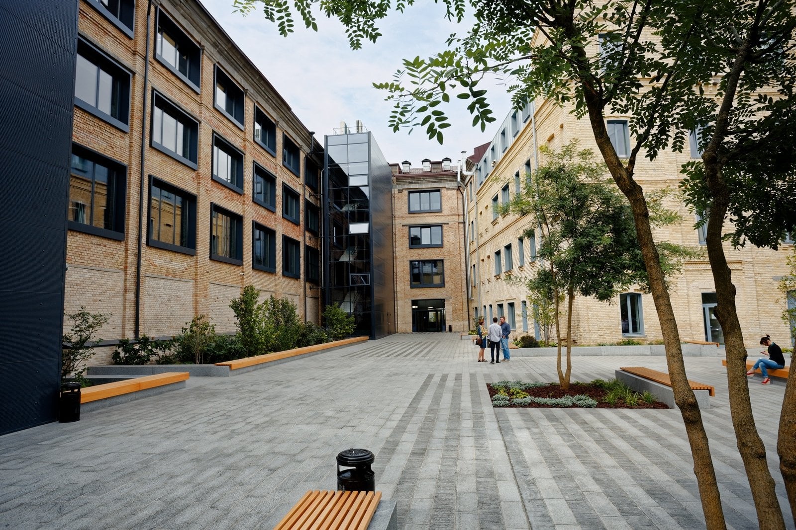 Скляний міст, Рошен і приватна школа: сім проектів з Києва стали номінантами європейської премії