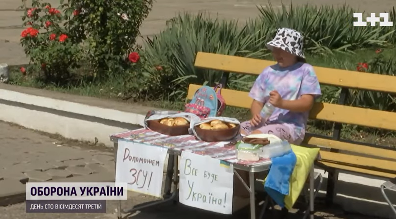 Хоче пришвидшити перемогу: 10-річна українка продає власні солодощі, щоб зібрати гроші для ЗСУ