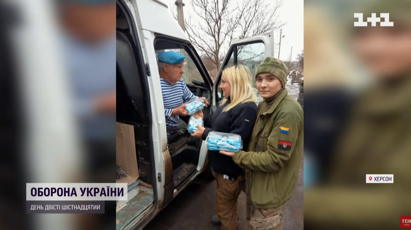 В Херсоне дедушка на глазах у оккупантов включал украинские песни и насобирал для ВСУ полмиллиона