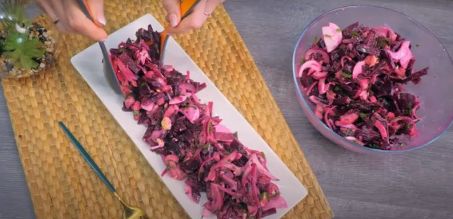 Цей салат складе вагому конкуренцію &quot;шубі&quot;: простий рецепт за дві хвилини