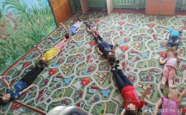 Методы НКВД и павлики морозовы: в России &quot;промывают&quot; мозги детям в садиках