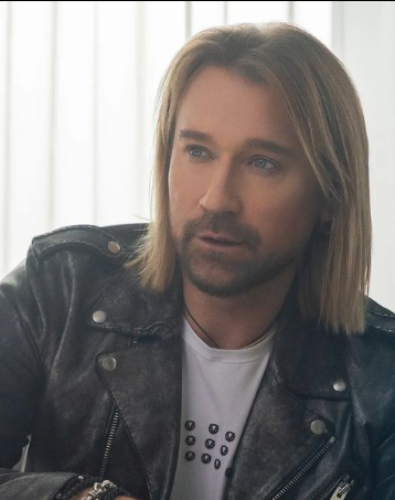 &quot;Внешне понятно, что человек болеет&quot;: друг Винника рассказал, что у певца проблемы со здоровьем