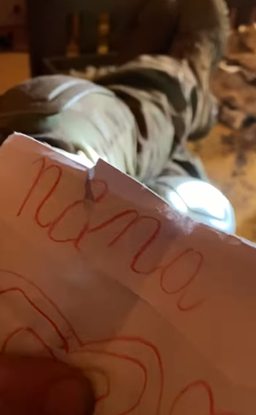 "Всегда со мной": Даниэль Салем показал трогательный подарок от дочери