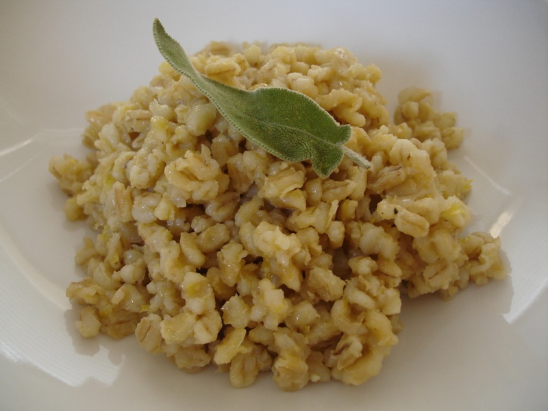 Эксперт по лечебному питанию назвала лучшую кашу для осени: как ее готовить