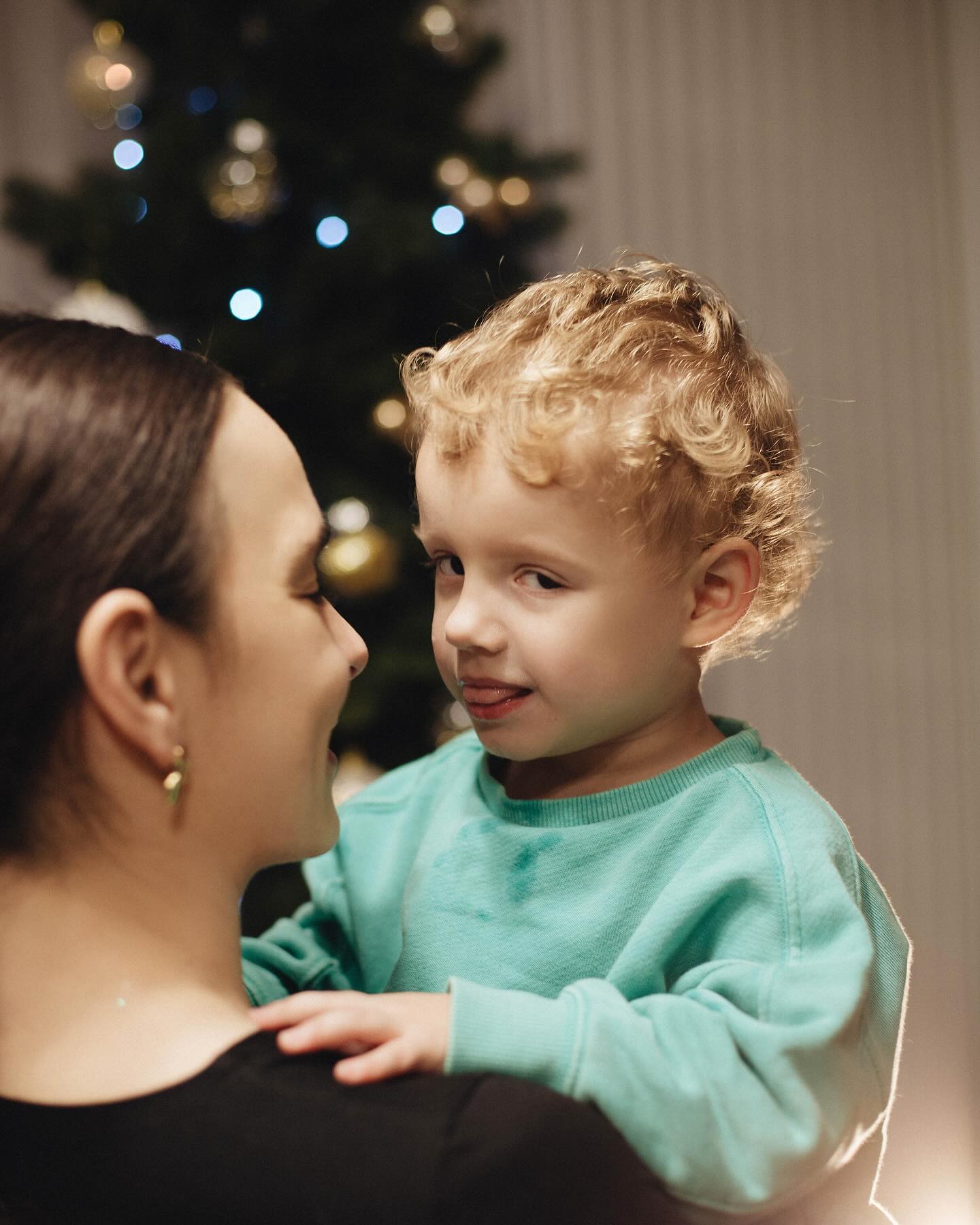 Жена Тимура Мирошниченко растрогала сеть фото с приемным сыном и трогательным постом