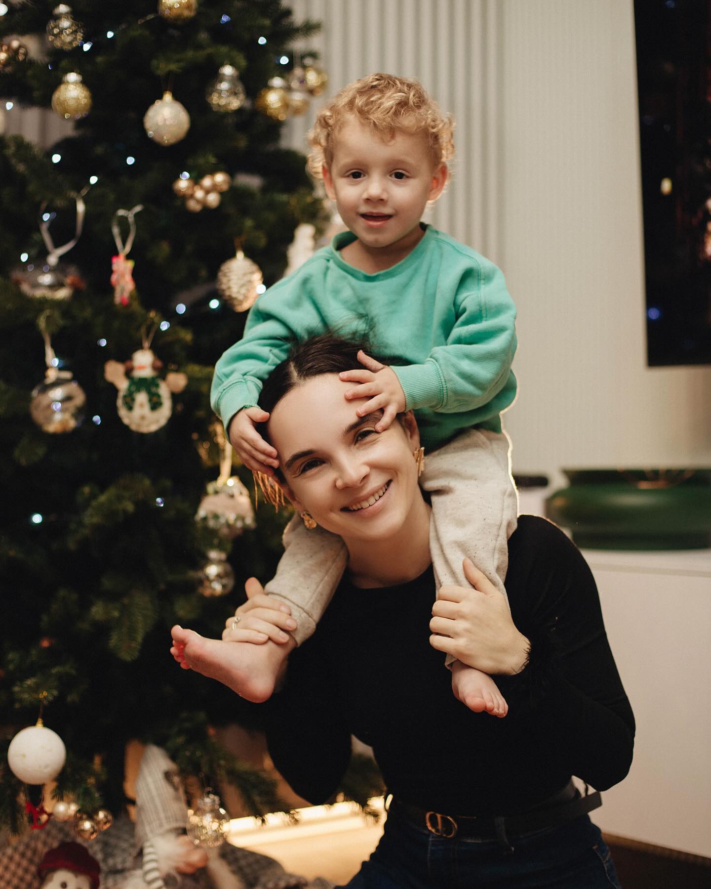 Жена Тимура Мирошниченко растрогала сеть фото с приемным сыном и трогательным постом