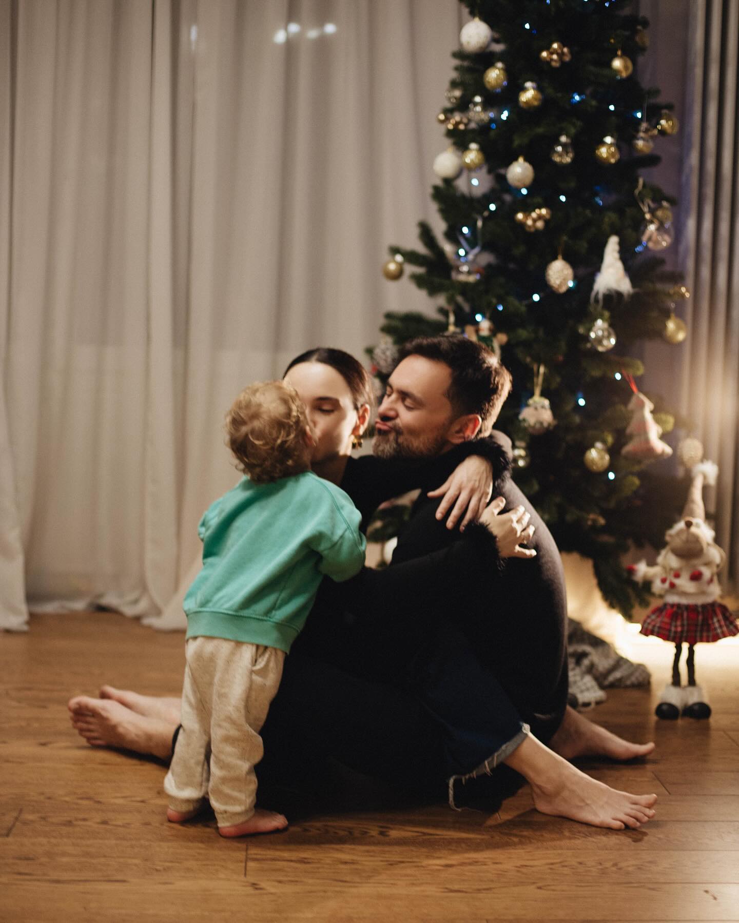 Жена Тимура Мирошниченко растрогала сеть фото с приемным сыном и трогательным постом