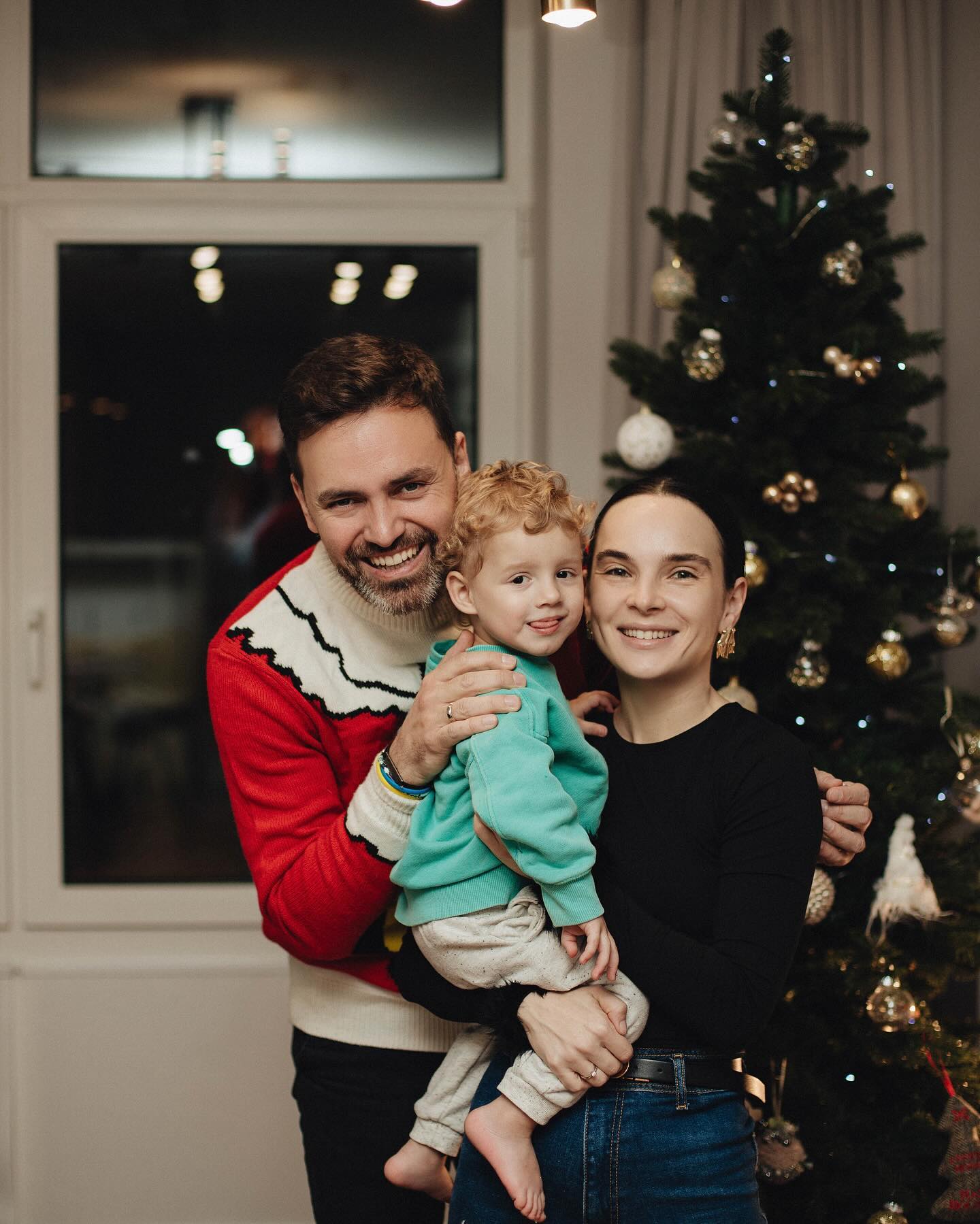 Жена Тимура Мирошниченко растрогала сеть фото с приемным сыном и трогательным постом