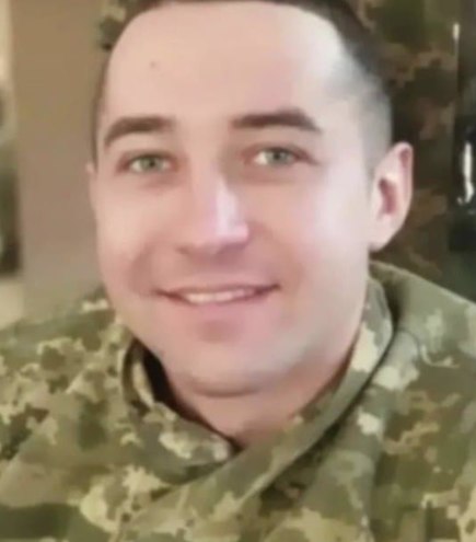 Минобороны РФ пригрозило "военным кораблем", но украинцы снова его послали (фото)