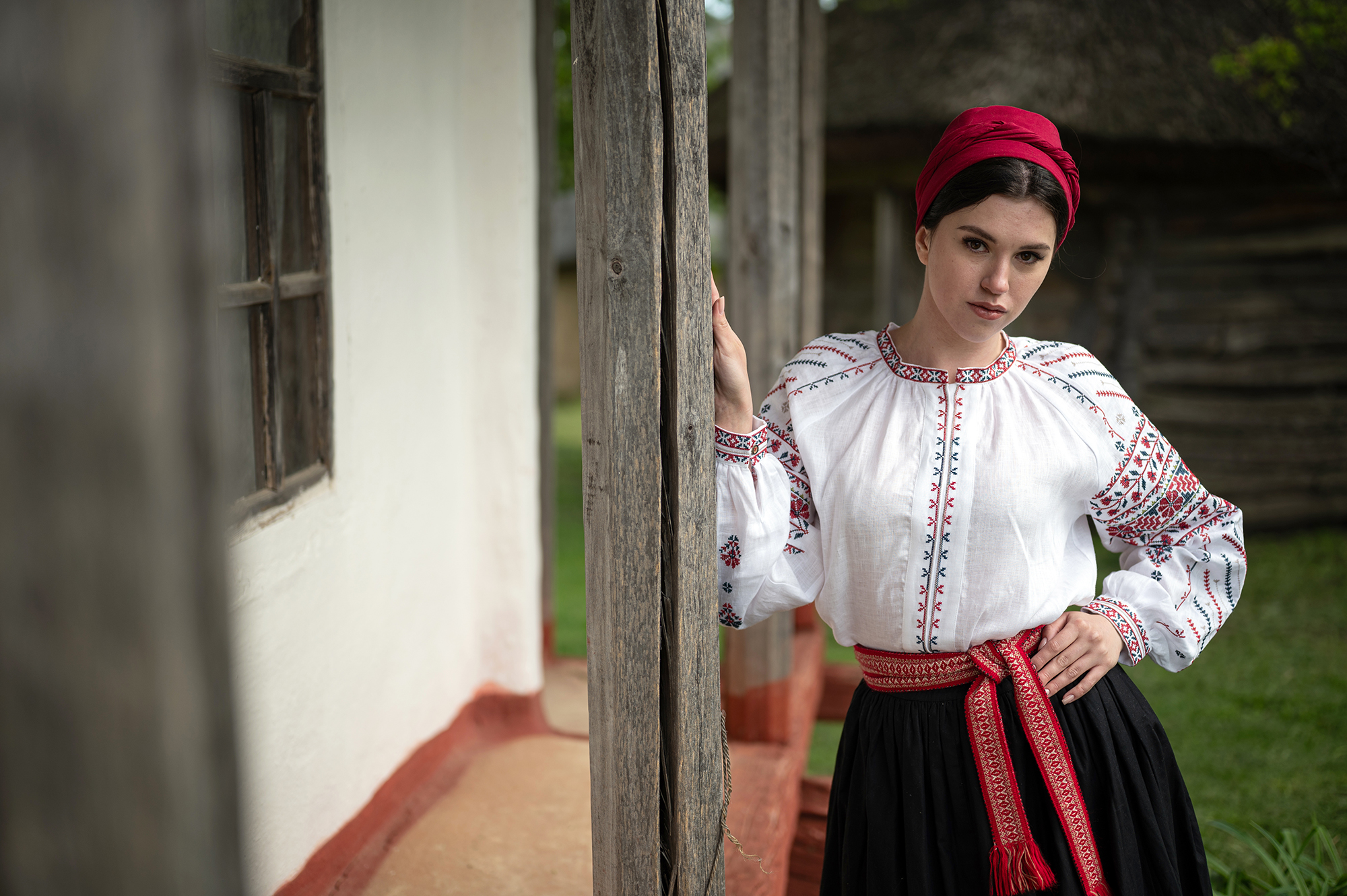 Что надеть на Пасху 2026: 5 образов, которые выглядят дорого и уместно