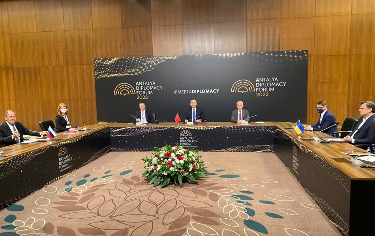 Новий раунд. Чого чекати від переговорів України і Росії в Стамбулі