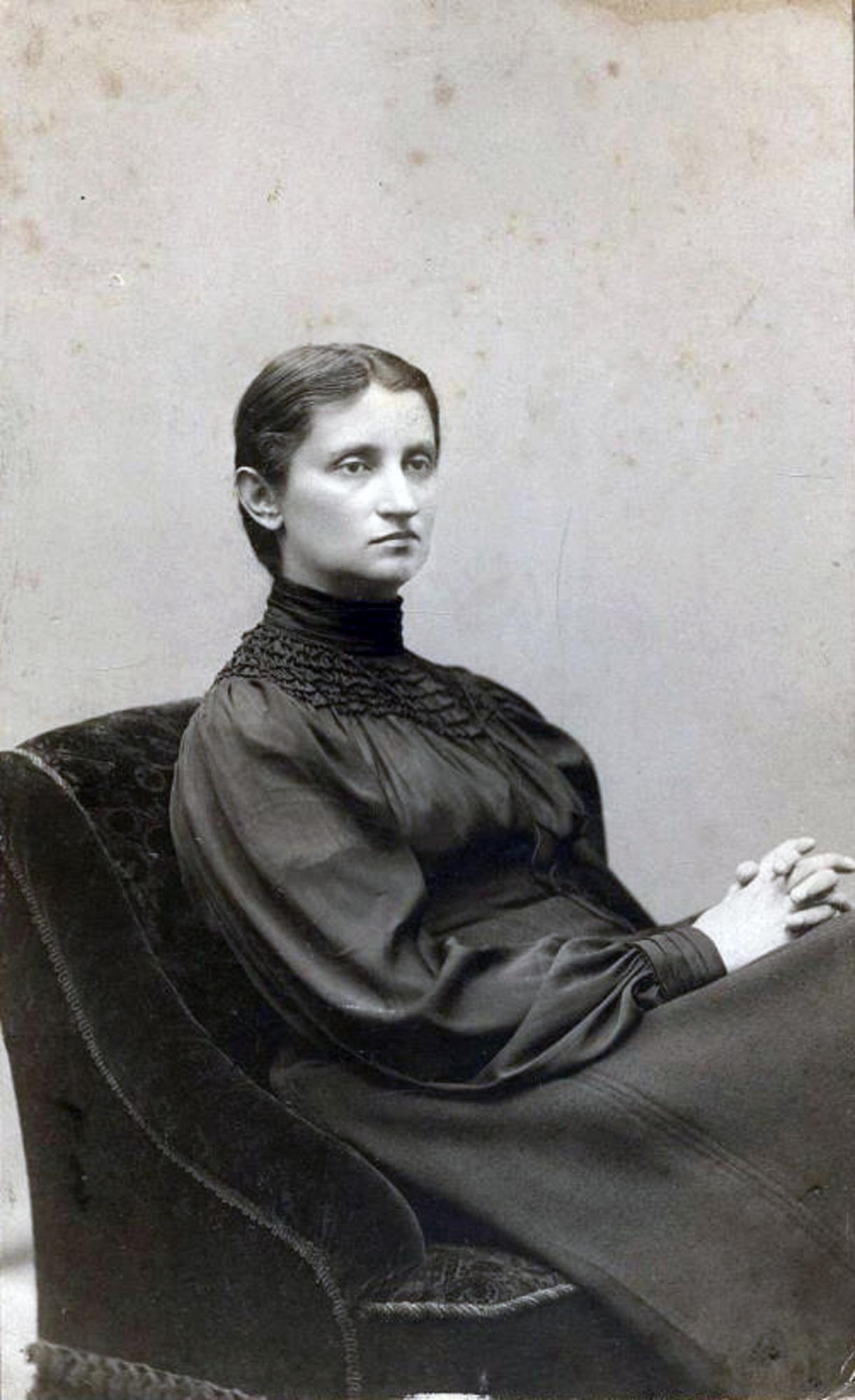 Такими ви їх ще не бачили: 5 дивовижних фактів про українських класиків