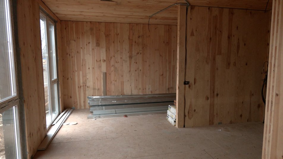 112 квартир. У Чернігові зводять дерев'яні модульні будинки для людей, що втратили житло