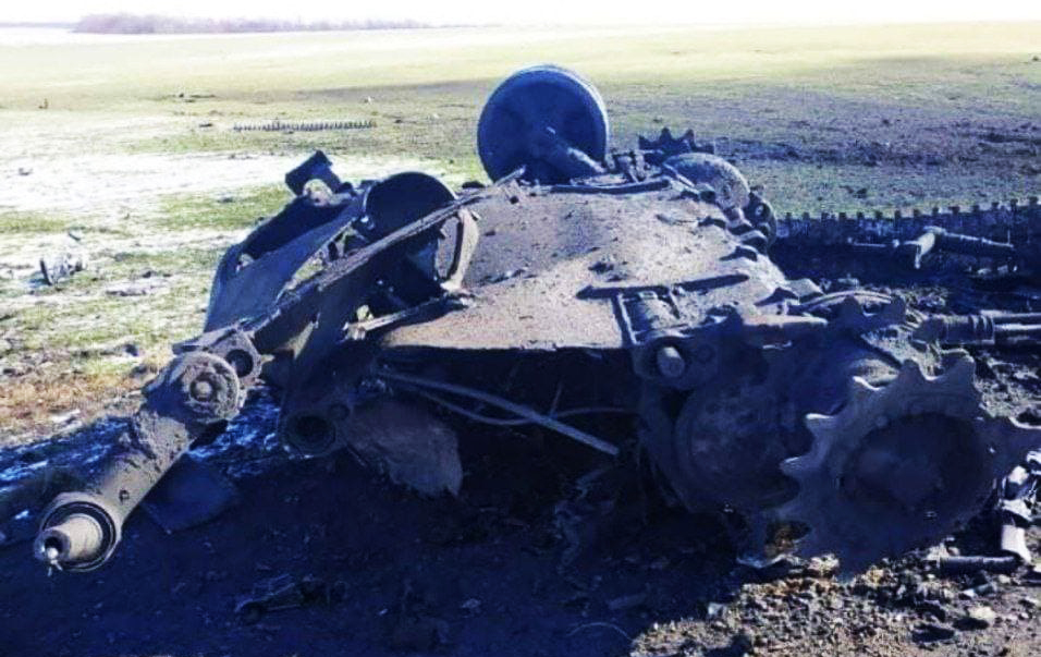 ЗСУ знищили російські танки в Сумській області: тепер точно &quot;іхтамнєт&quot; (фото)