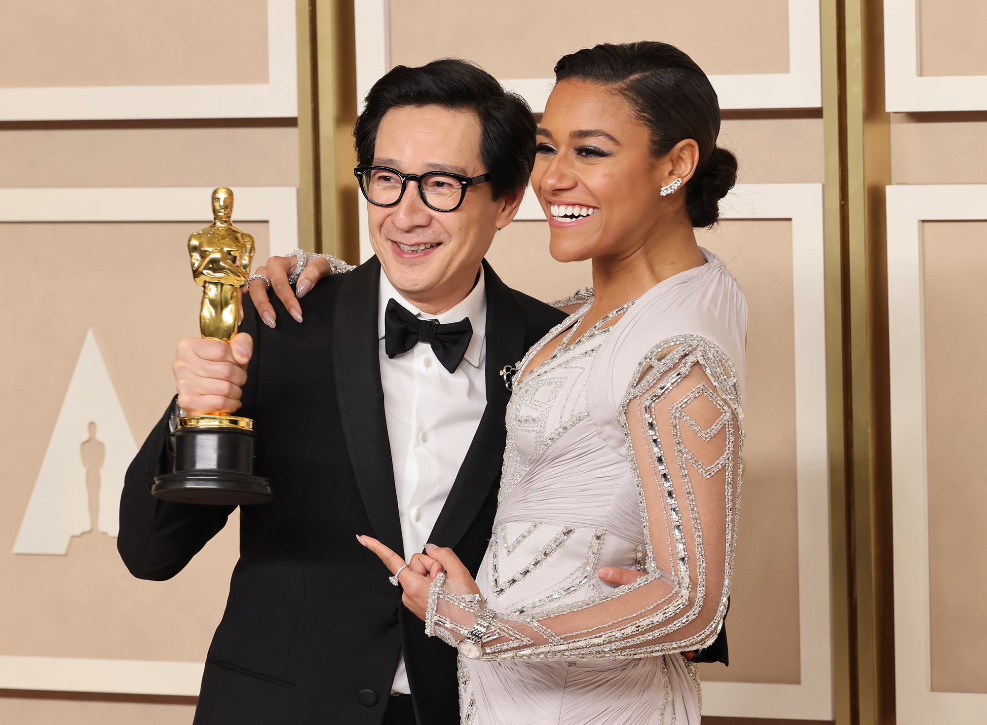 Украинские наряды в одном ряду с Dior и Louis Vuitton. Лучшие образы красной дорожки Оскара 2023