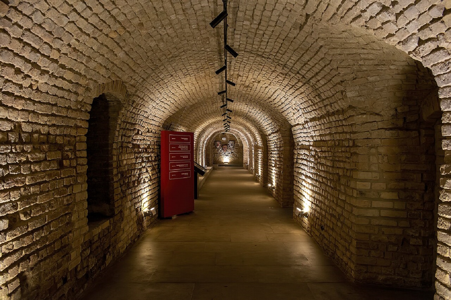 Легенди та прокляття: які ще &quot;скарби&quot; є у замку Любарта у Луцьку