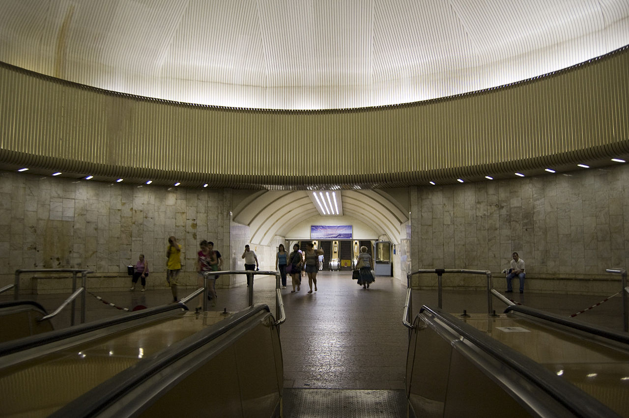 Эти станции метро в Киеве появились при Омельченко: так они выглядят сегодня (фото)