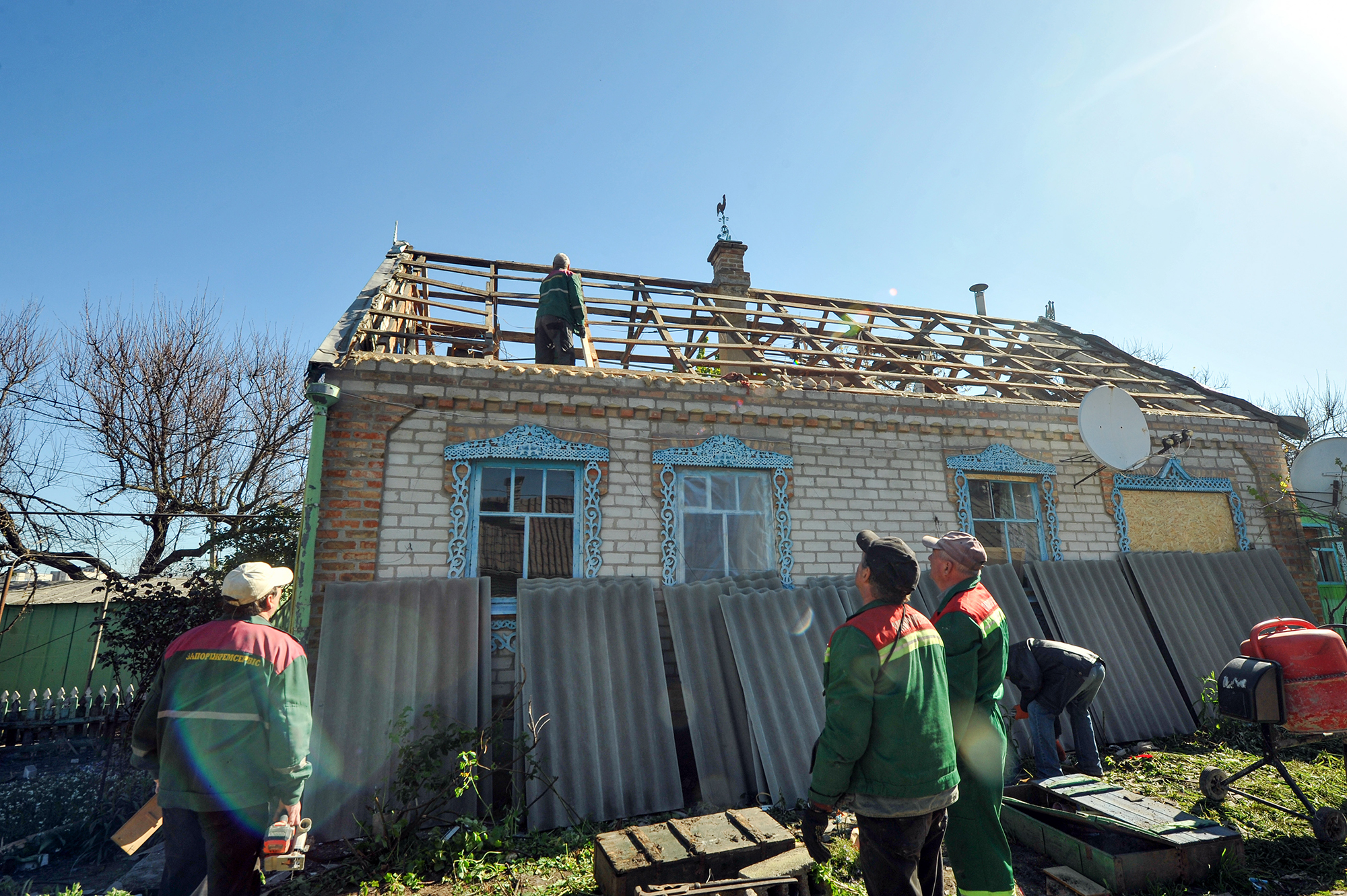 Как получить компенсацию за поврежденное обстрелами жилье: объяснение юриста