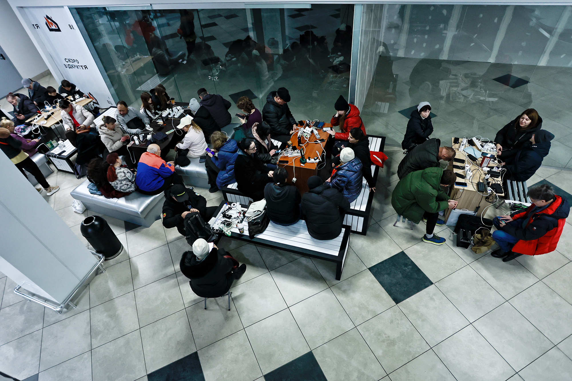 Бизнес на генераторах: как работают сервисы в Украине без света и где понадобится наличка