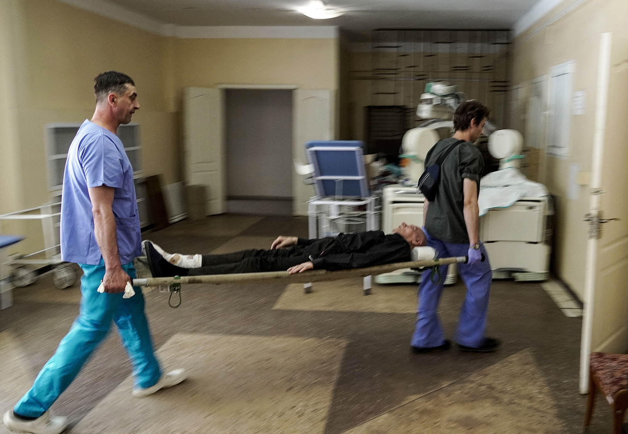 Справи лікарів. Як війна ламає долі і змінює життя медиків в Україні