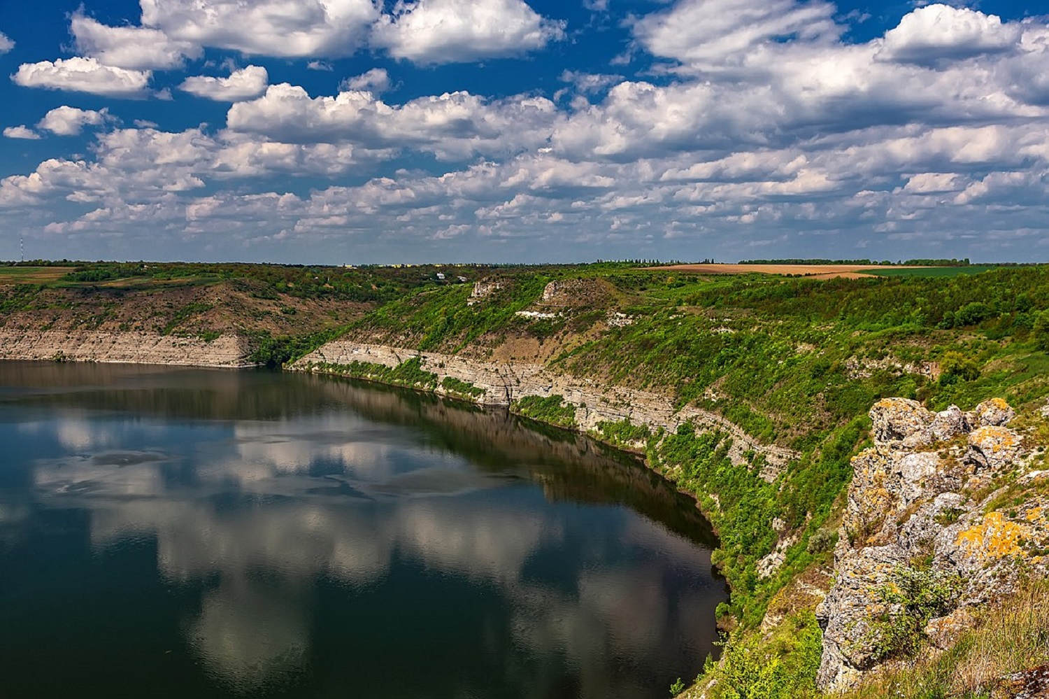 5 незвичайних природних явищ, які можна побачити тільки в Україні