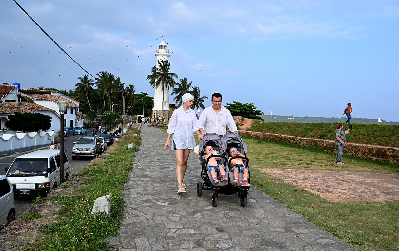 Популярна туристична країна скасовує візи тисячам росіян: причини