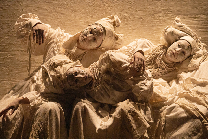 5 спектаклей в театре Франко, из которых выходишь другим человеком