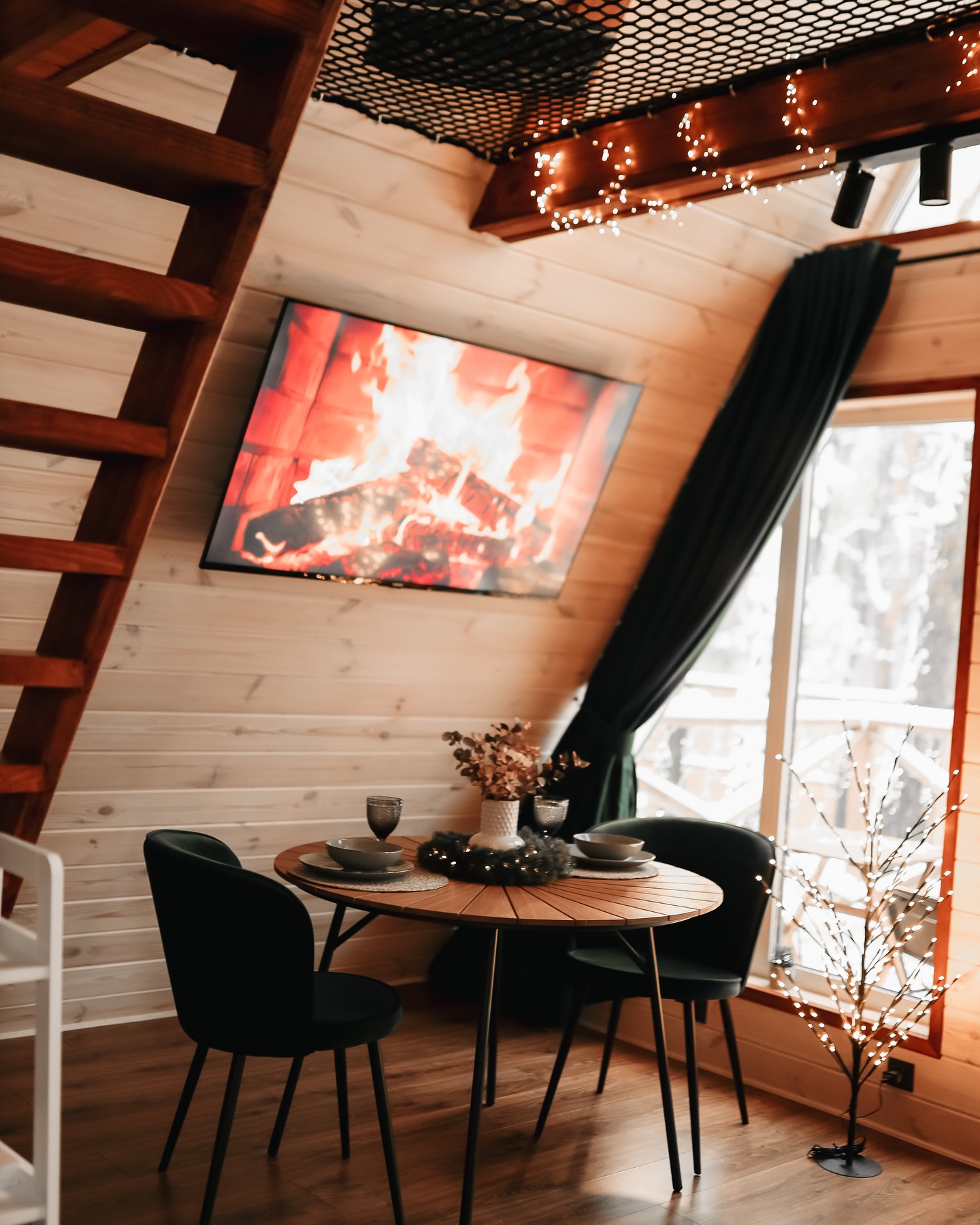 10 заміських будинків і комплексів для відпочинку під Києвом: скільки коштує оренда та як дістатися