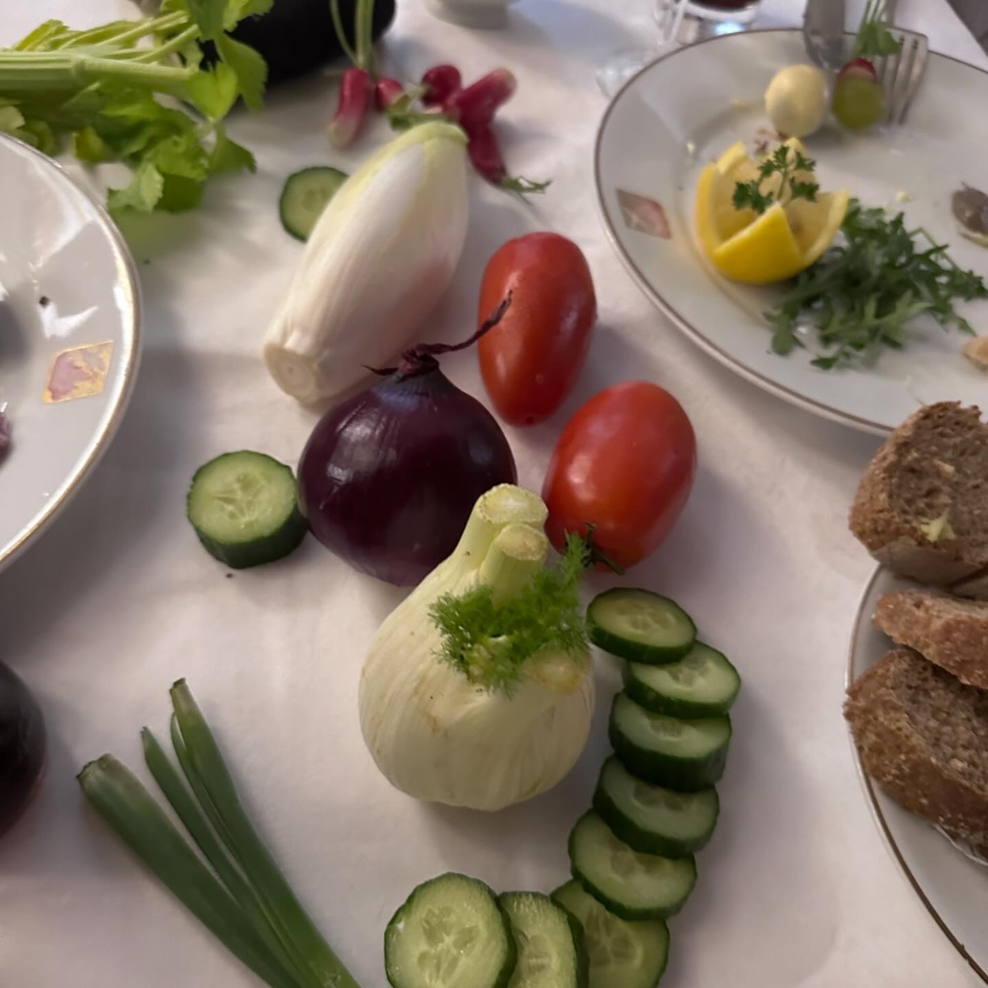 Алан Бадоєв розчулив мережу теплою зустріччю з дітьми за кордоном (фото)