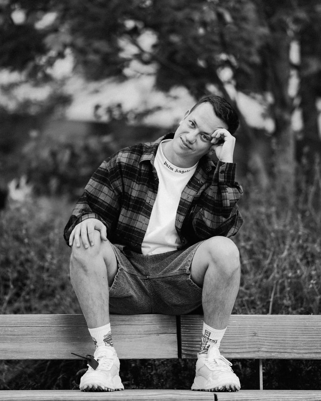 Алексей Дурнев: "Наши защитники каждый день умирают, чтобы мы с вами пили чай на террасе и спали в своих кроватях"